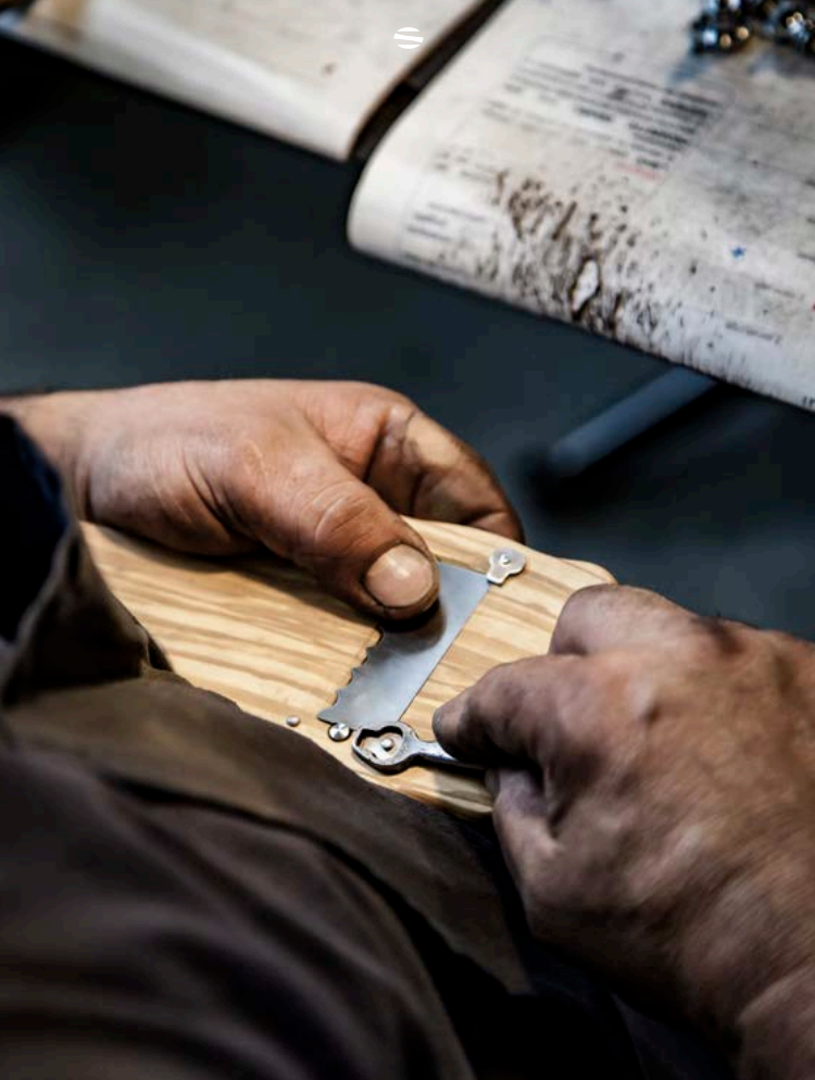 Italian Truffle Slicer Olive wood single blade